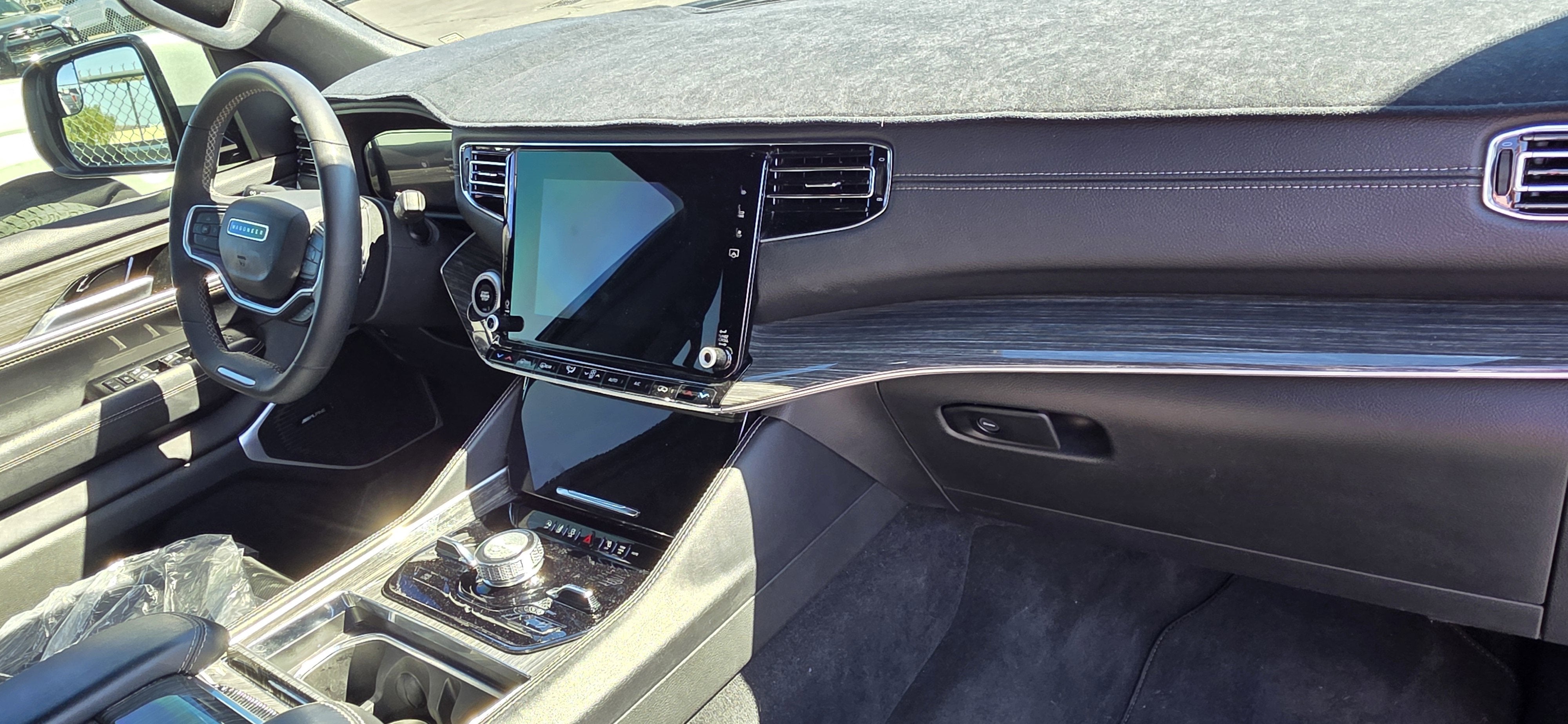 2022 Jeep Wagoneer Series III