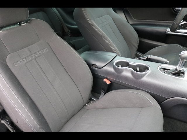 2022 Ford Mustang EcoBoost