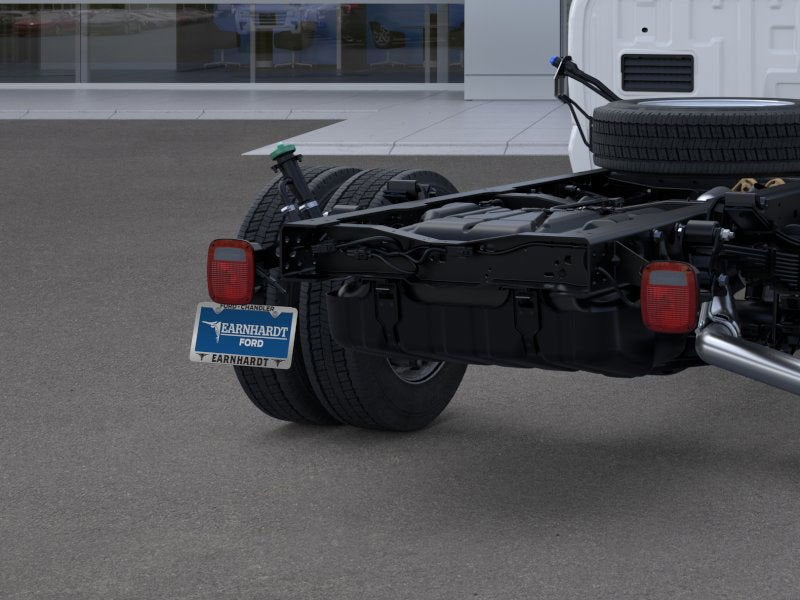 2025 Ford Super Duty F-450 DRW XLT