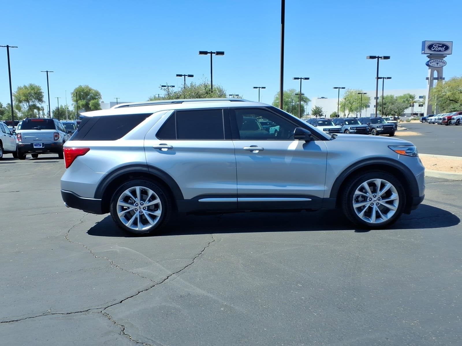 2022 Ford Explorer Platinum