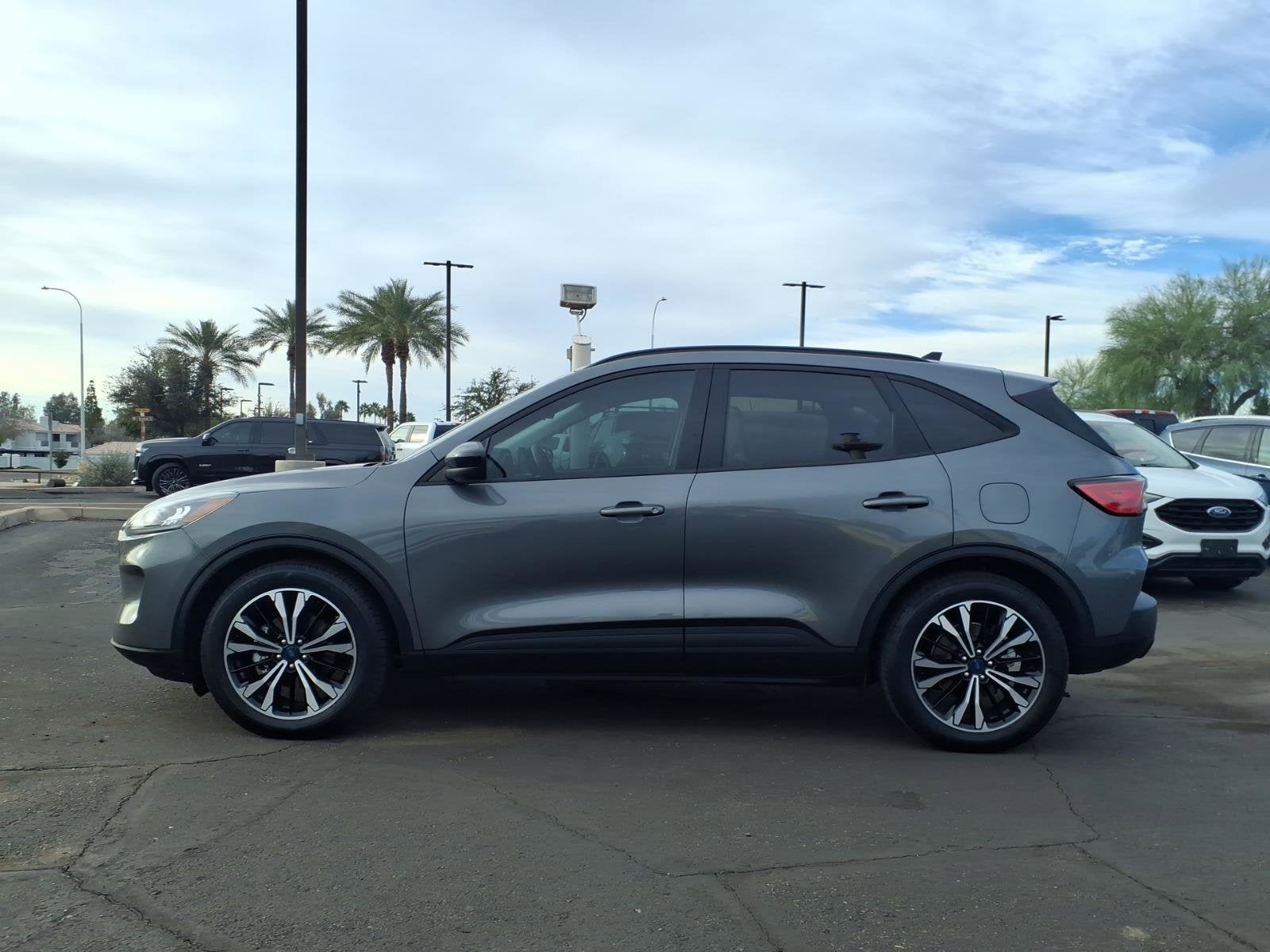 2022 Ford Escape SE Hybrid