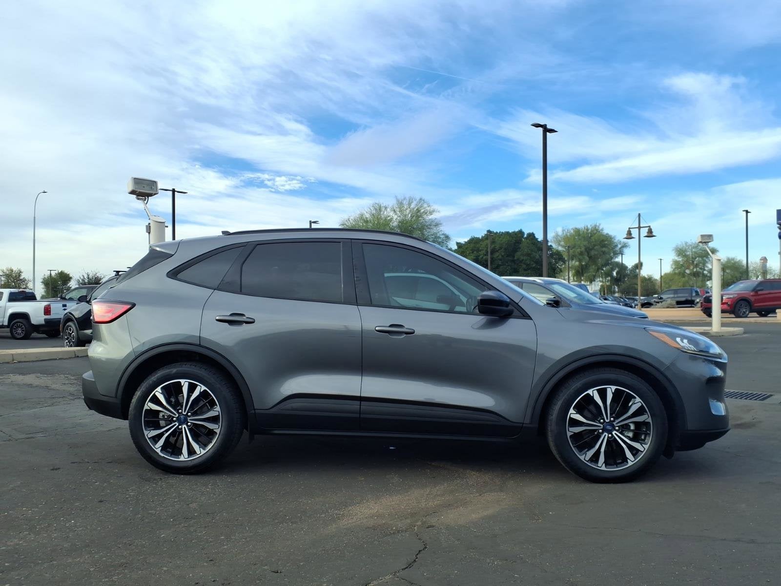 2022 Ford Escape SE Hybrid