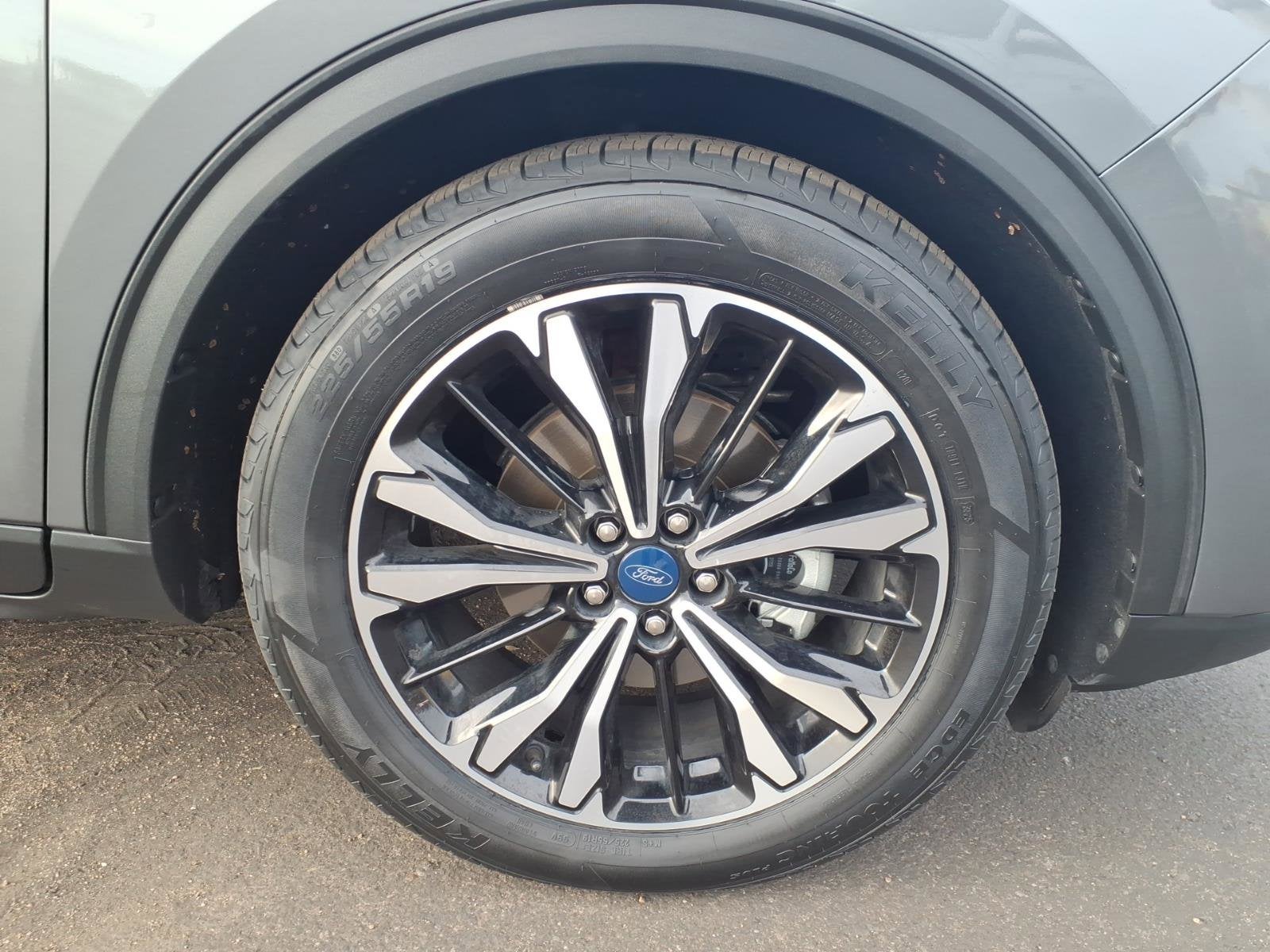 2022 Ford Escape SE Hybrid