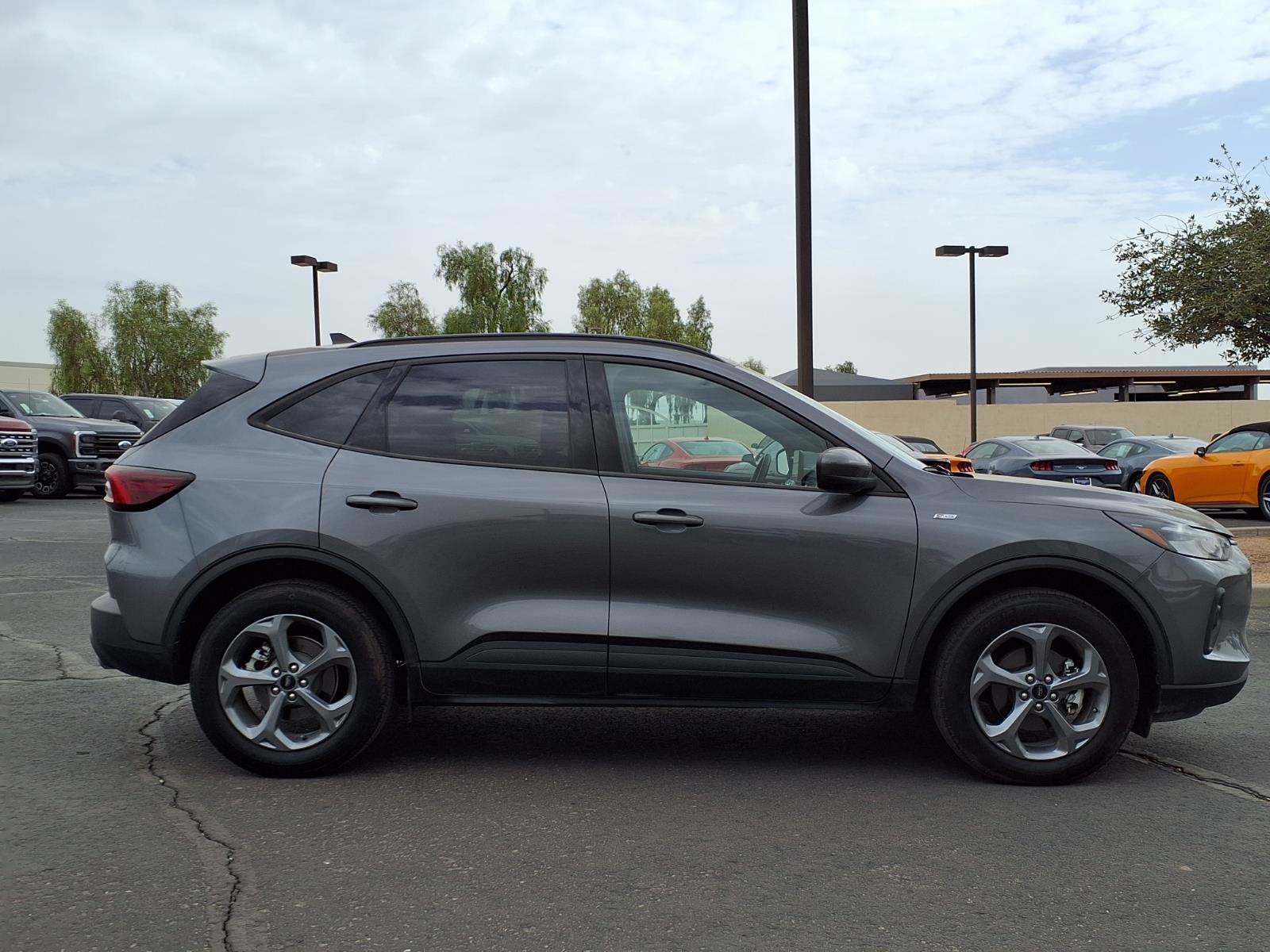 2025 Ford Escape ST-Line Select
