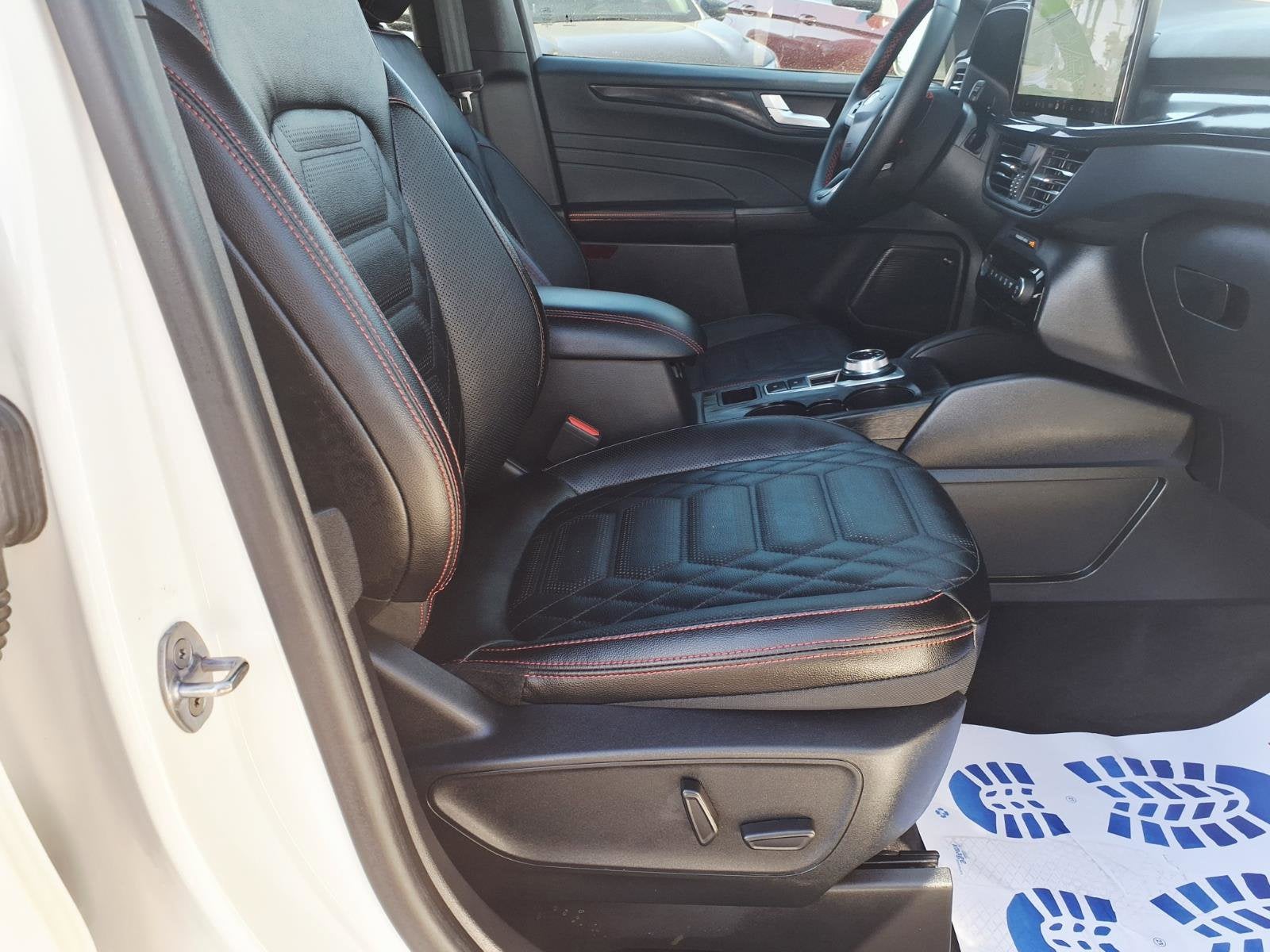 2024 Ford Escape ST-Line Elite