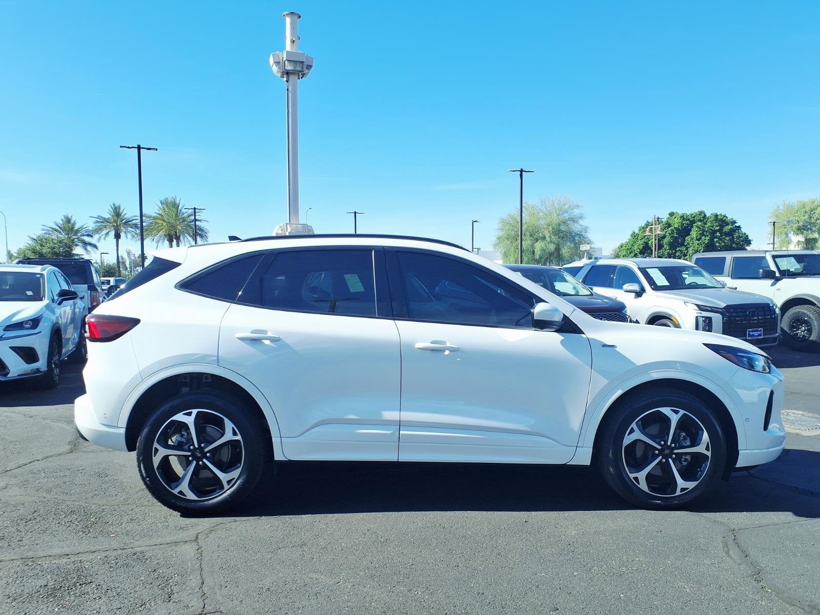 2024 Ford Escape ST-Line Elite