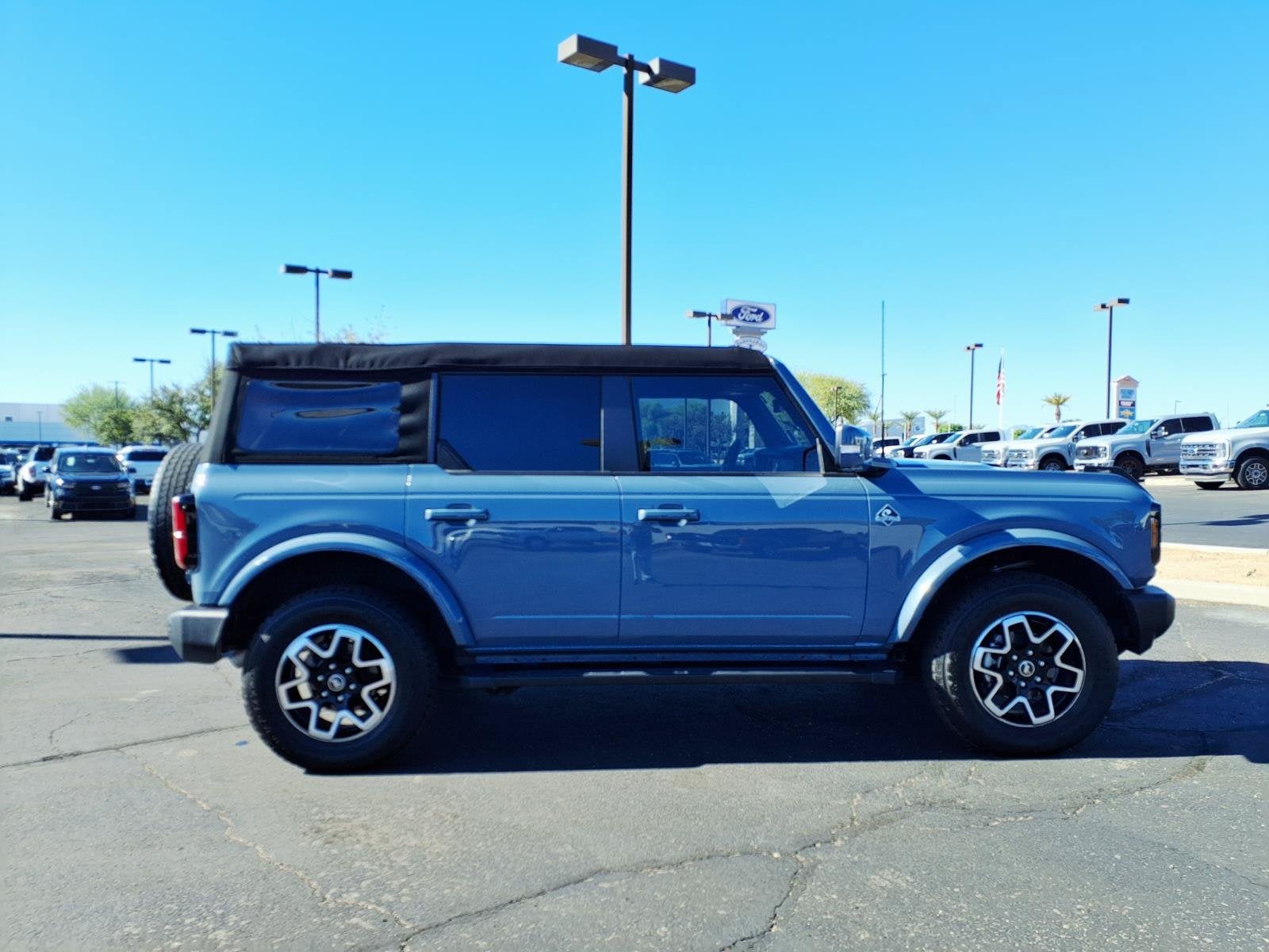 2024 Ford Bronco Outer Banks