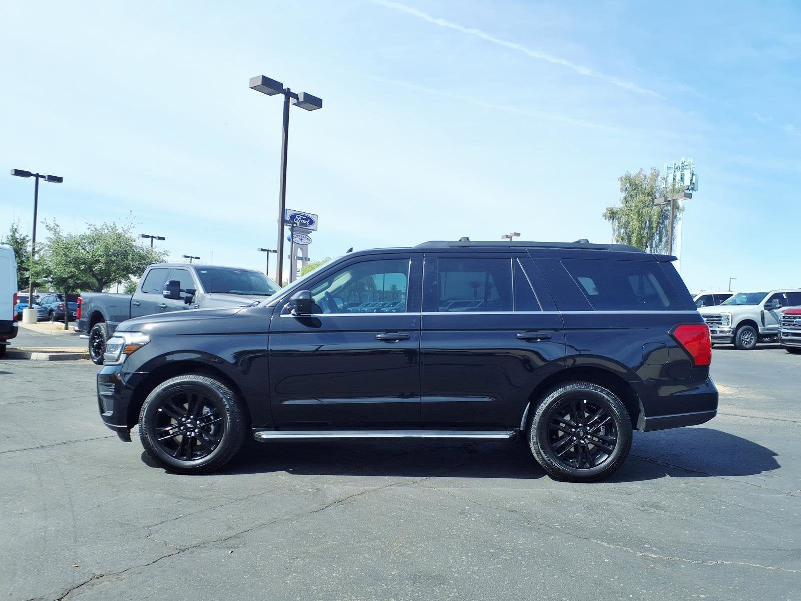 2023 Ford Expedition XLT