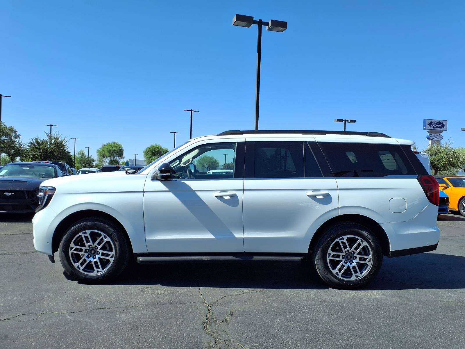 2025 Ford Expedition Active