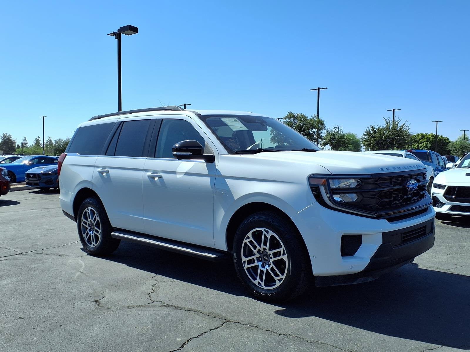 2025 Ford Expedition Active