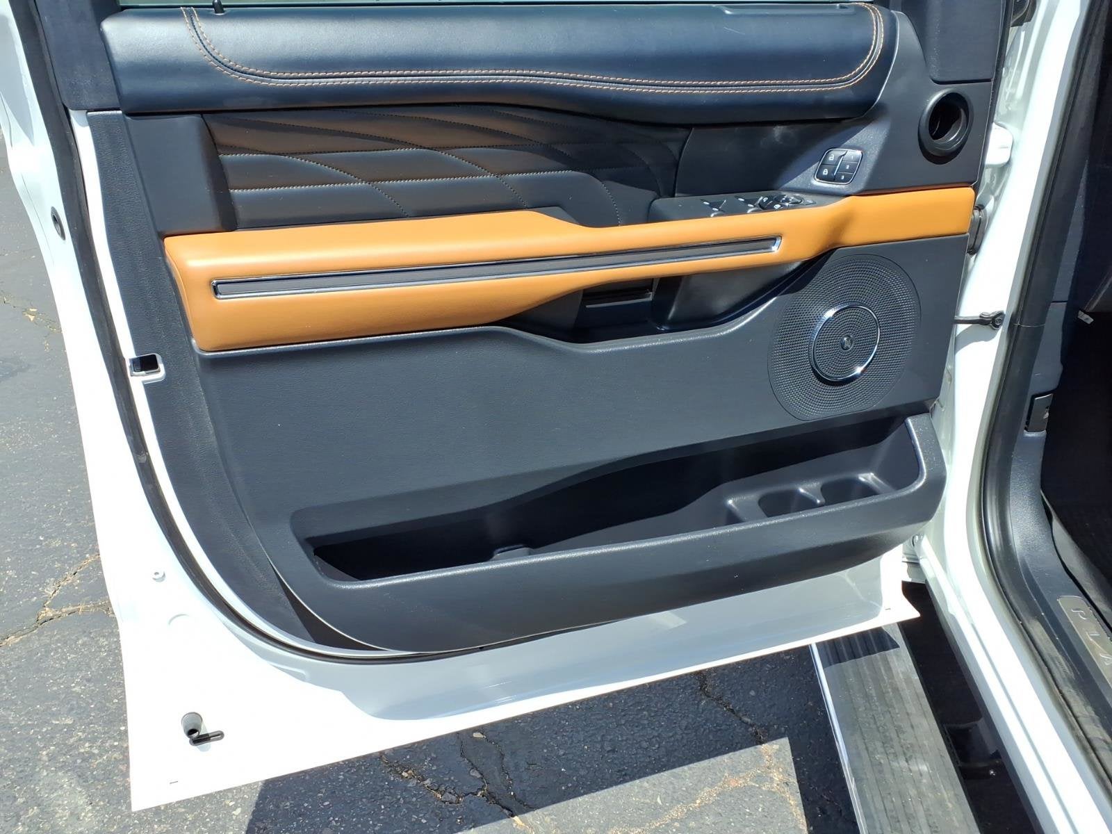 2024 Ford Expedition Platinum