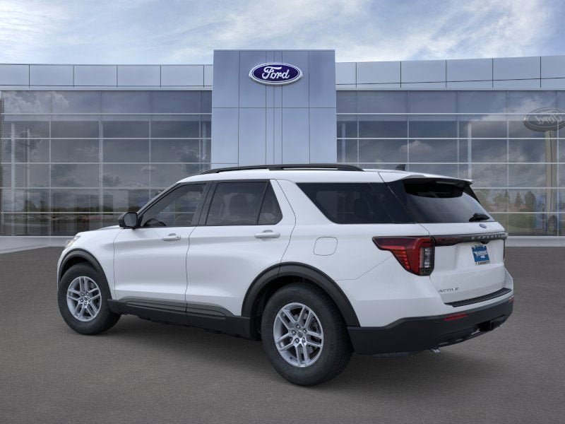 2026 Ford Explorer XLT