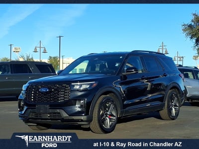 2025 Ford Explorer ST-Line