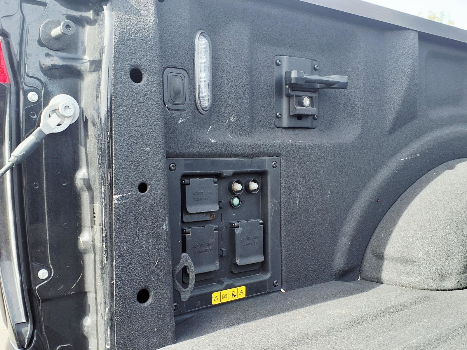 2023 Ford F-150 Lightning Platinum