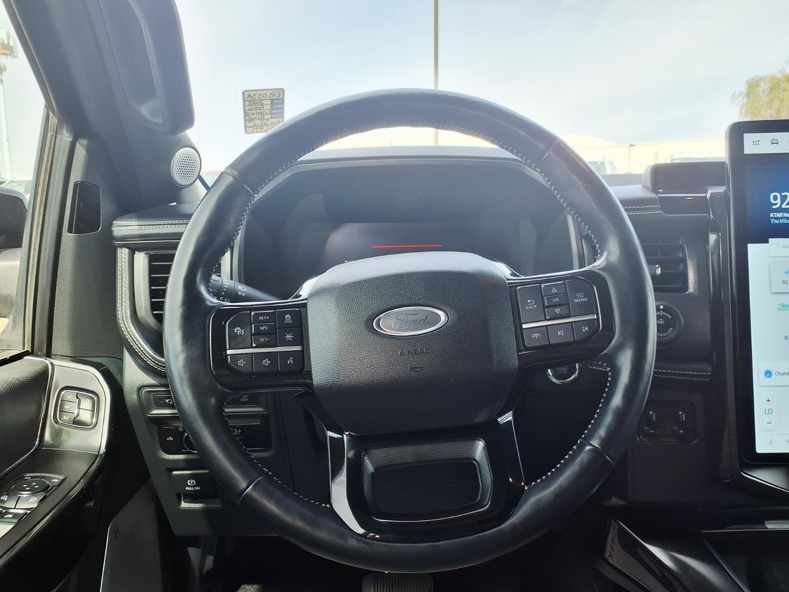 2023 Ford F-150 Lightning Platinum