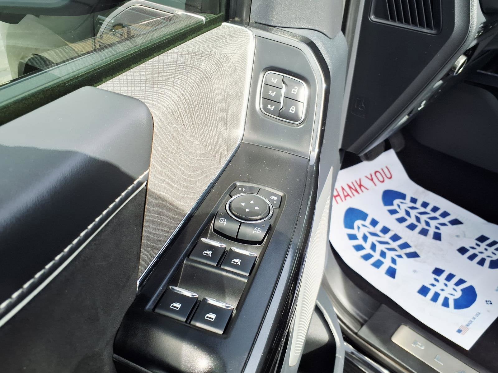 2023 Ford F-150 Lightning Platinum