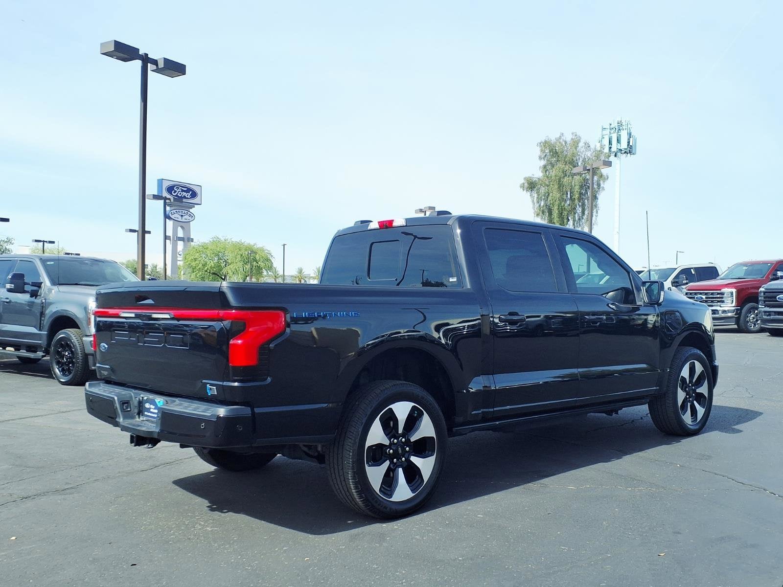 2023 Ford F-150 Lightning Platinum