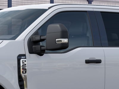 2027 Ford Super Duty F-250 SRW XLT