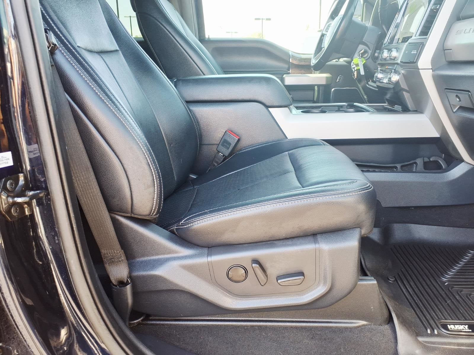 2022 Ford Super Duty F-250 SRW LARIAT