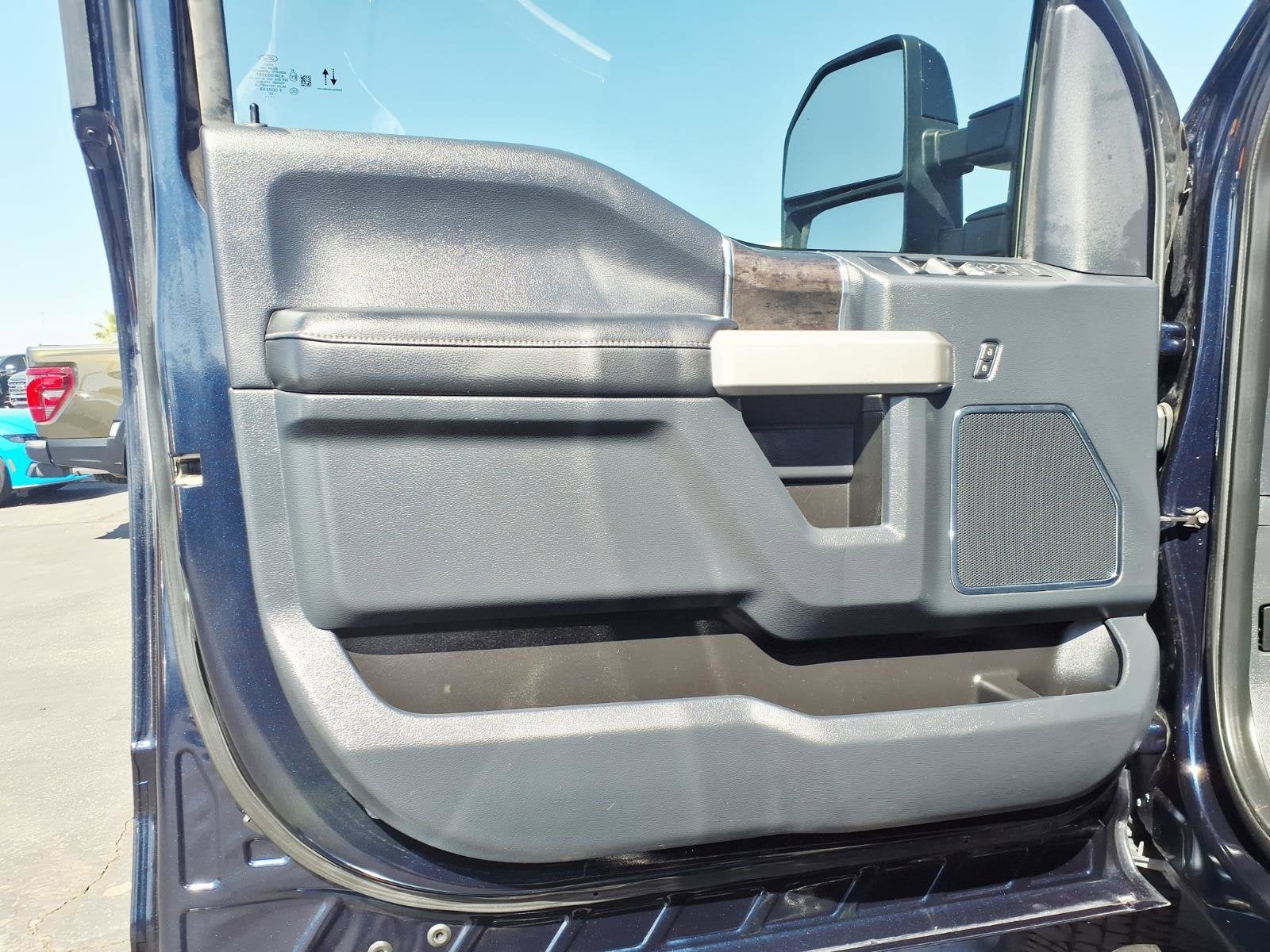 2022 Ford Super Duty F-250 SRW LARIAT