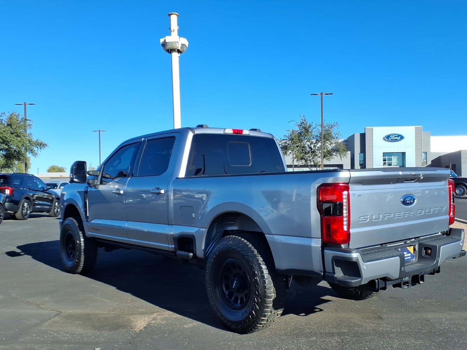 2023 Ford Super Duty F-250 SRW LARIAT