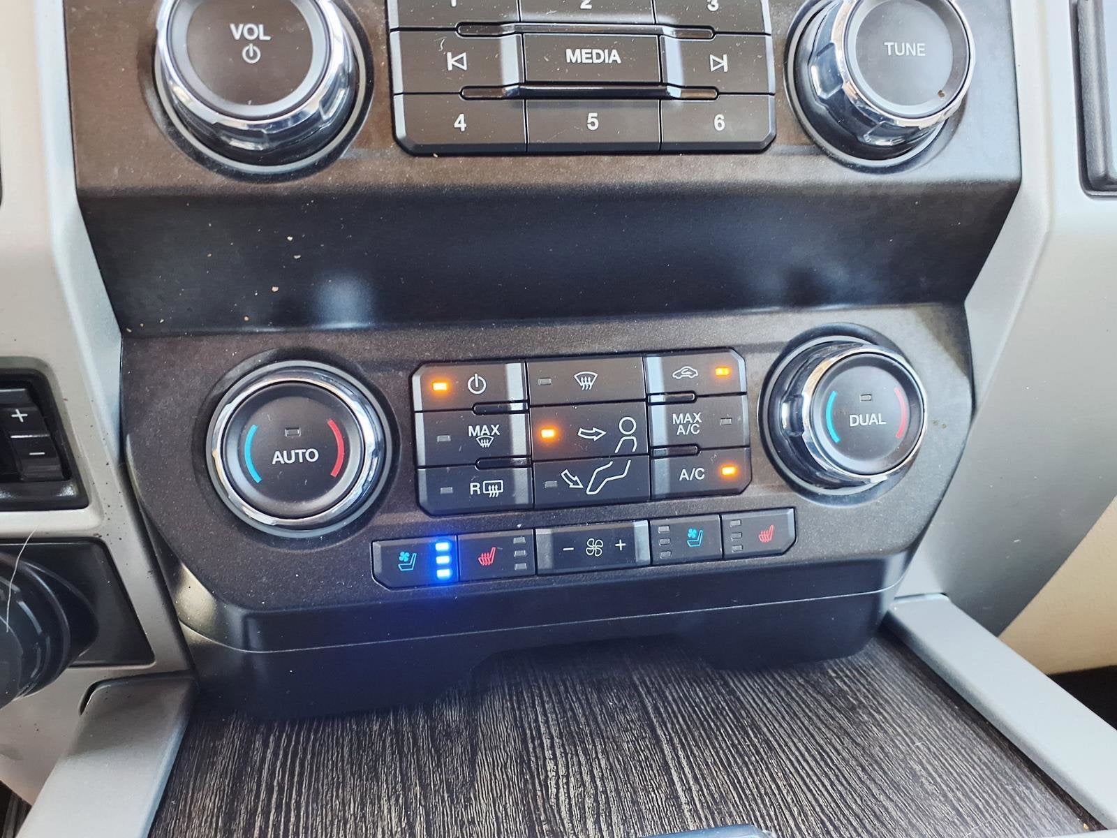 2021 Ford Super Duty F-250 SRW LARIAT