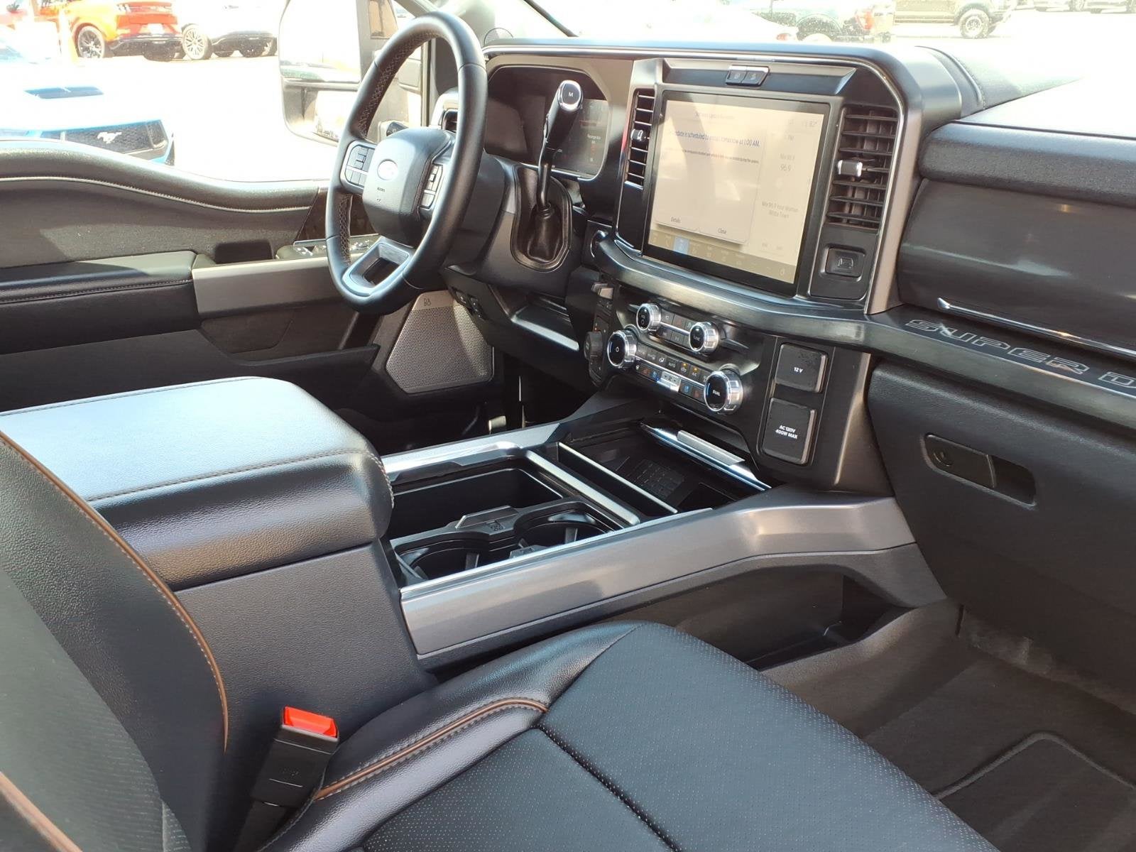 2025 Ford Super Duty F-350 SRW LARIAT