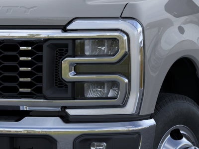2026 Ford Super Duty F-350 DRW LARIAT