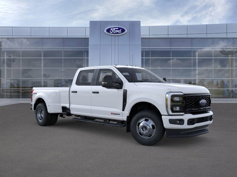 2026 Ford Super Duty F-350 DRW XL