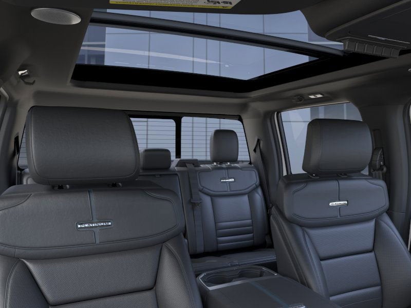 2026 Ford Super Duty F-350 DRW Platinum