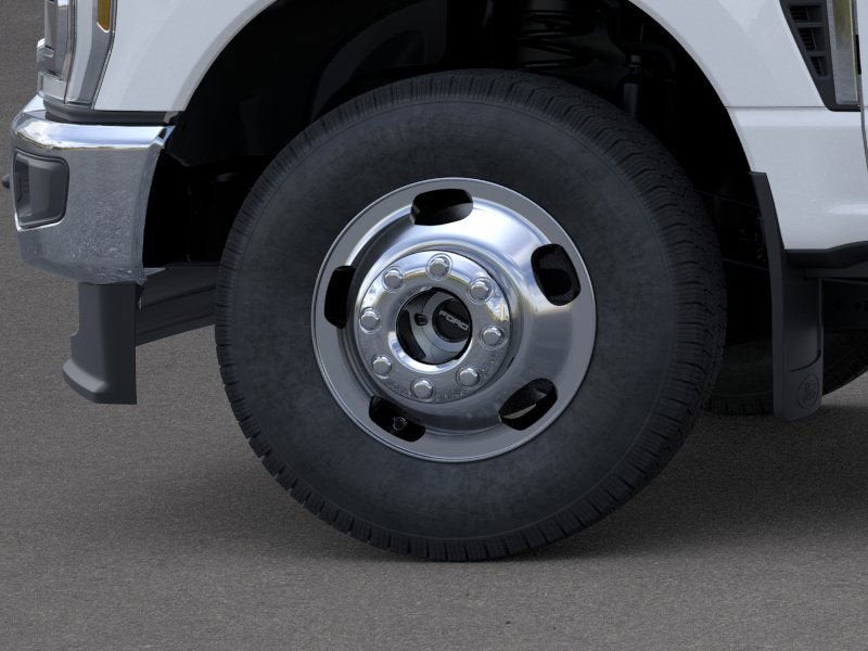 2026 Ford Super Duty F-350 DRW XLT