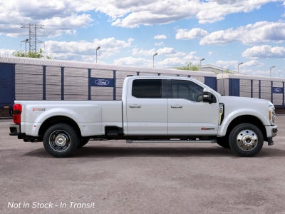 2027 Ford Super Duty F-450 DRW LARIAT