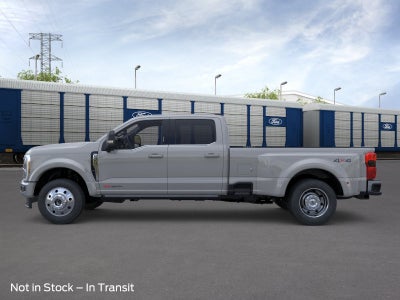 2026 Ford Super Duty F-450 DRW LARIAT