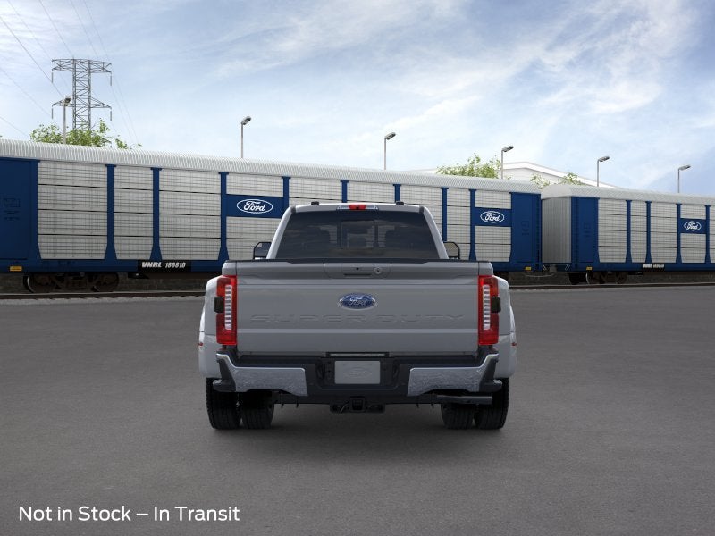 2026 Ford Super Duty F-450 DRW LARIAT