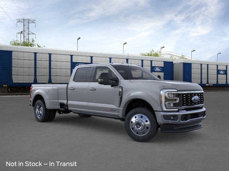 2026 Ford Super Duty F-450 DRW LARIAT
