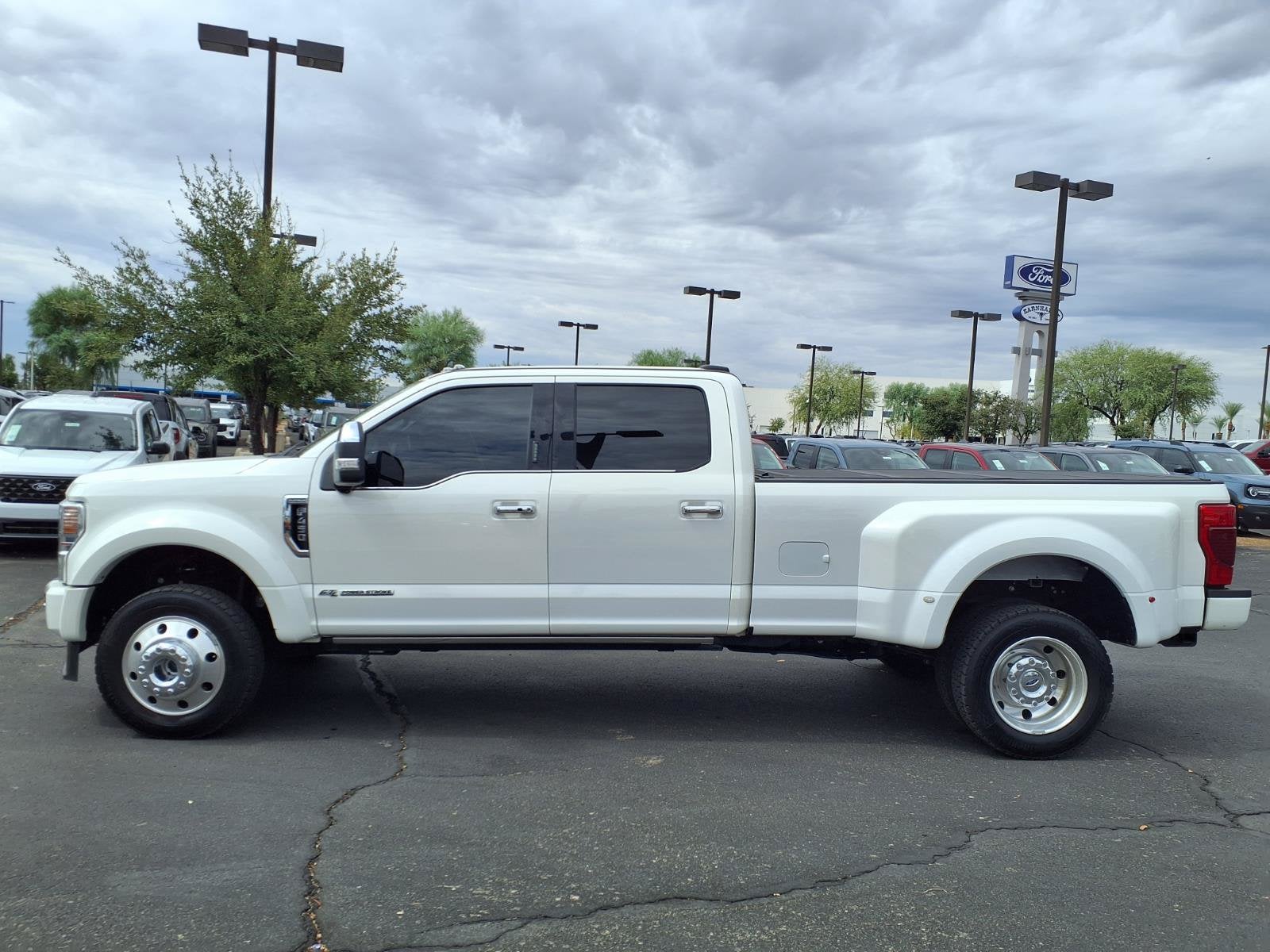 2022 Ford Super Duty F-450 DRW Platinum
