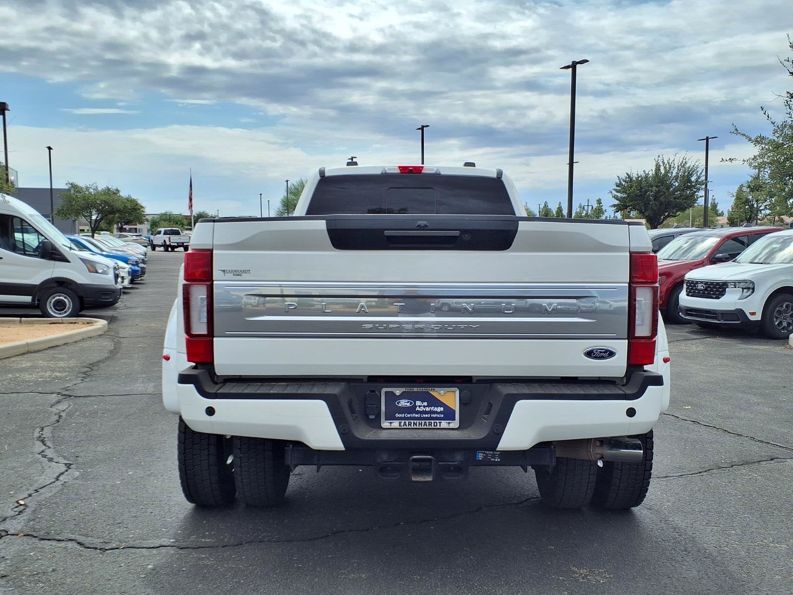 2022 Ford Super Duty F-450 DRW Platinum