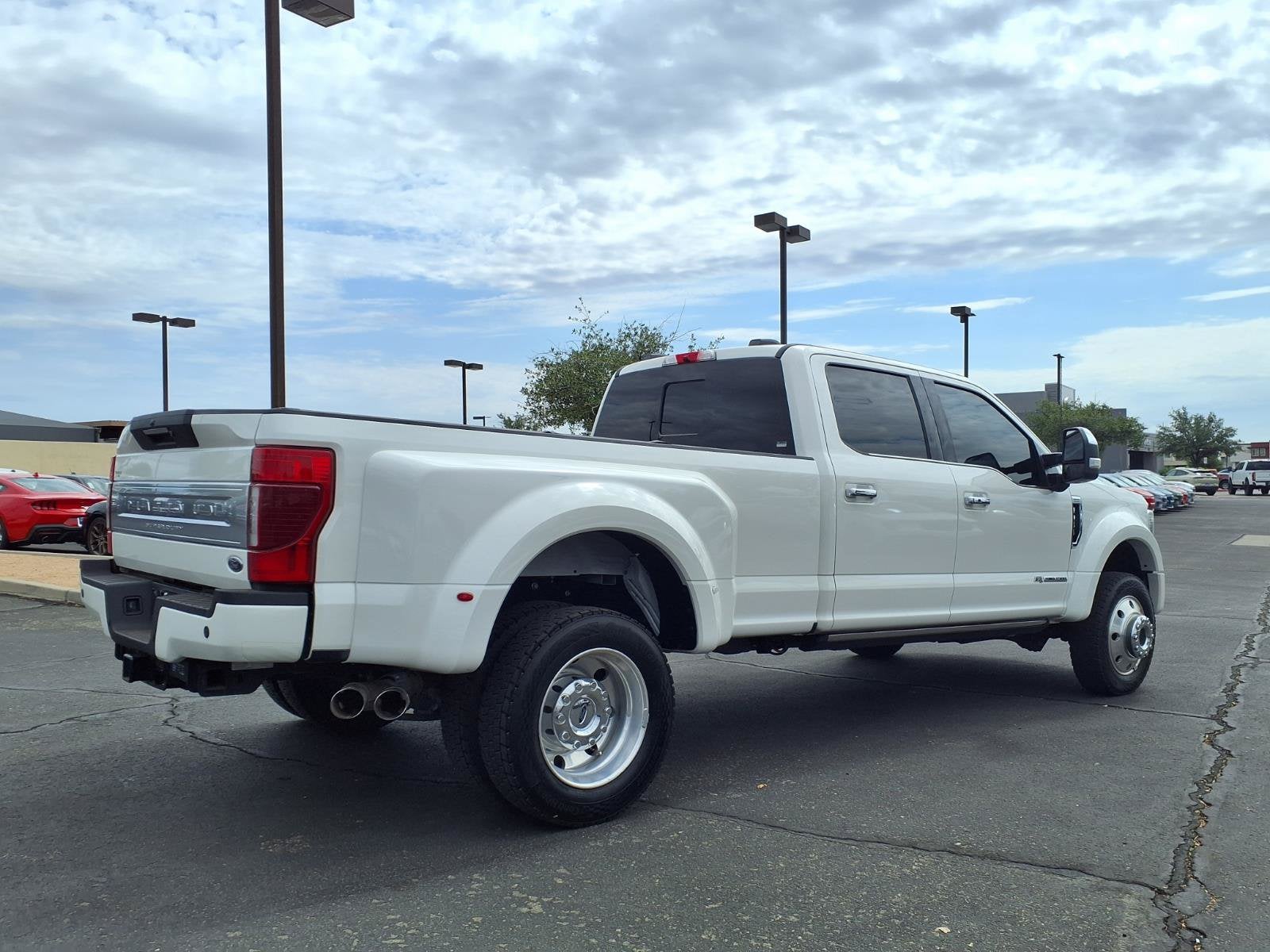 2022 Ford Super Duty F-450 DRW Platinum