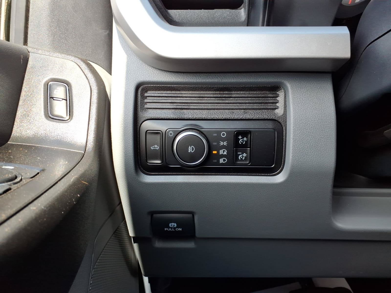 2024 Ford Super Duty F-350 SRW XL
