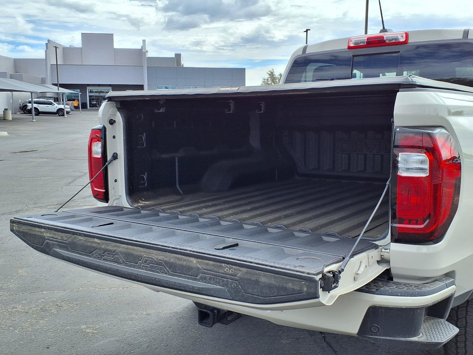 2026 GMC Canyon 4WD AT4