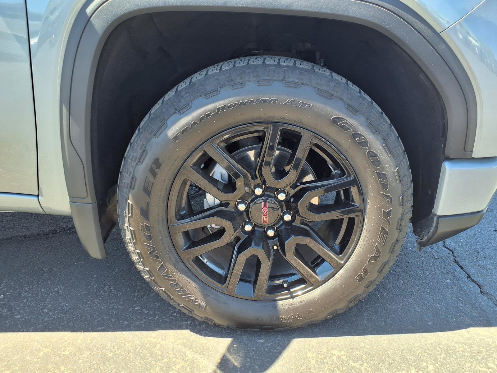 2025 GMC Sierra 1500 Elevation