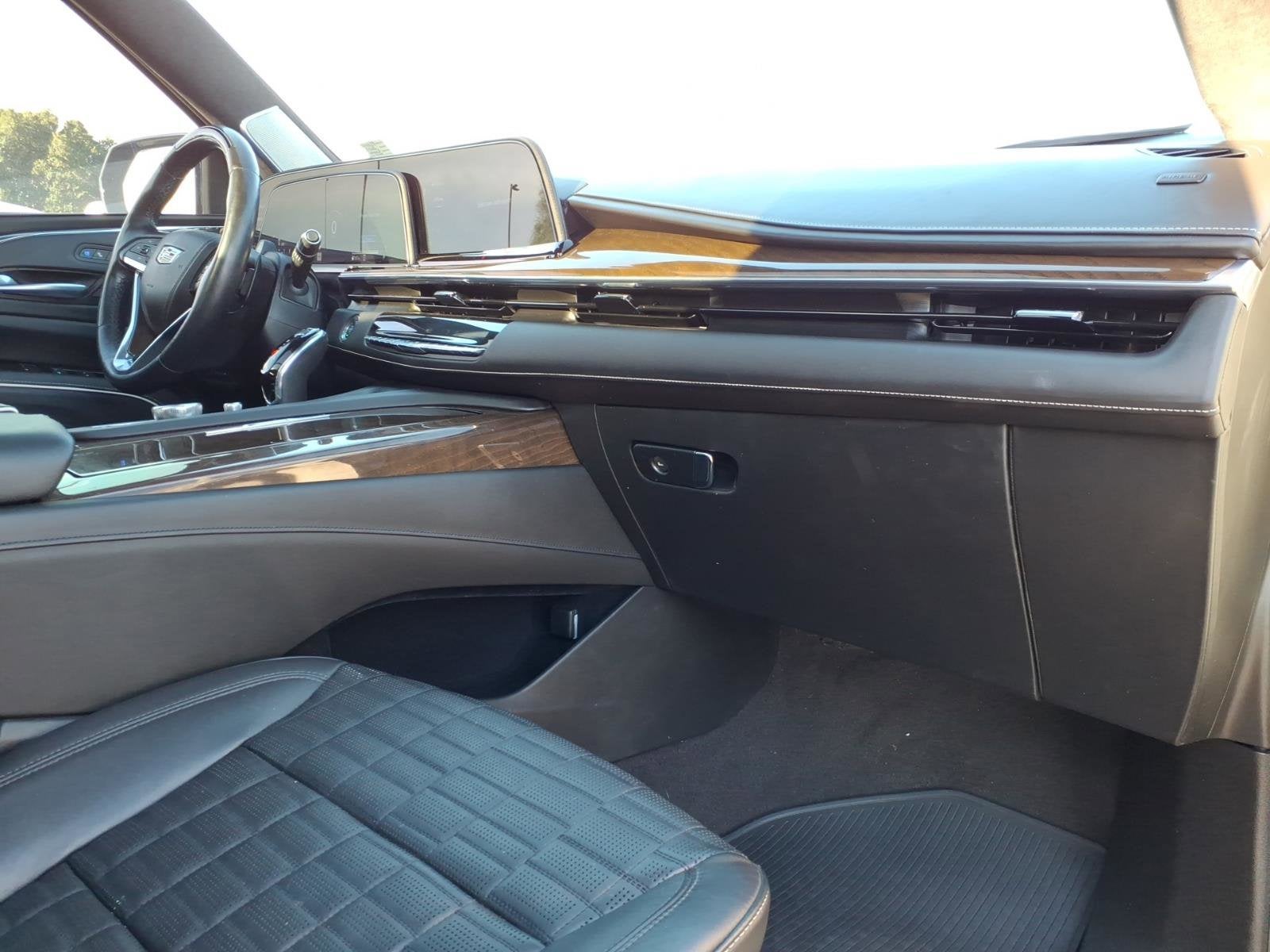 2023 Cadillac Escalade 4WD Sport Platinum