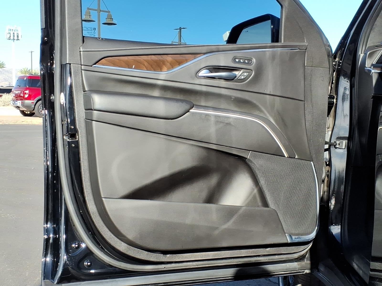 2023 Cadillac Escalade 4WD Sport Platinum