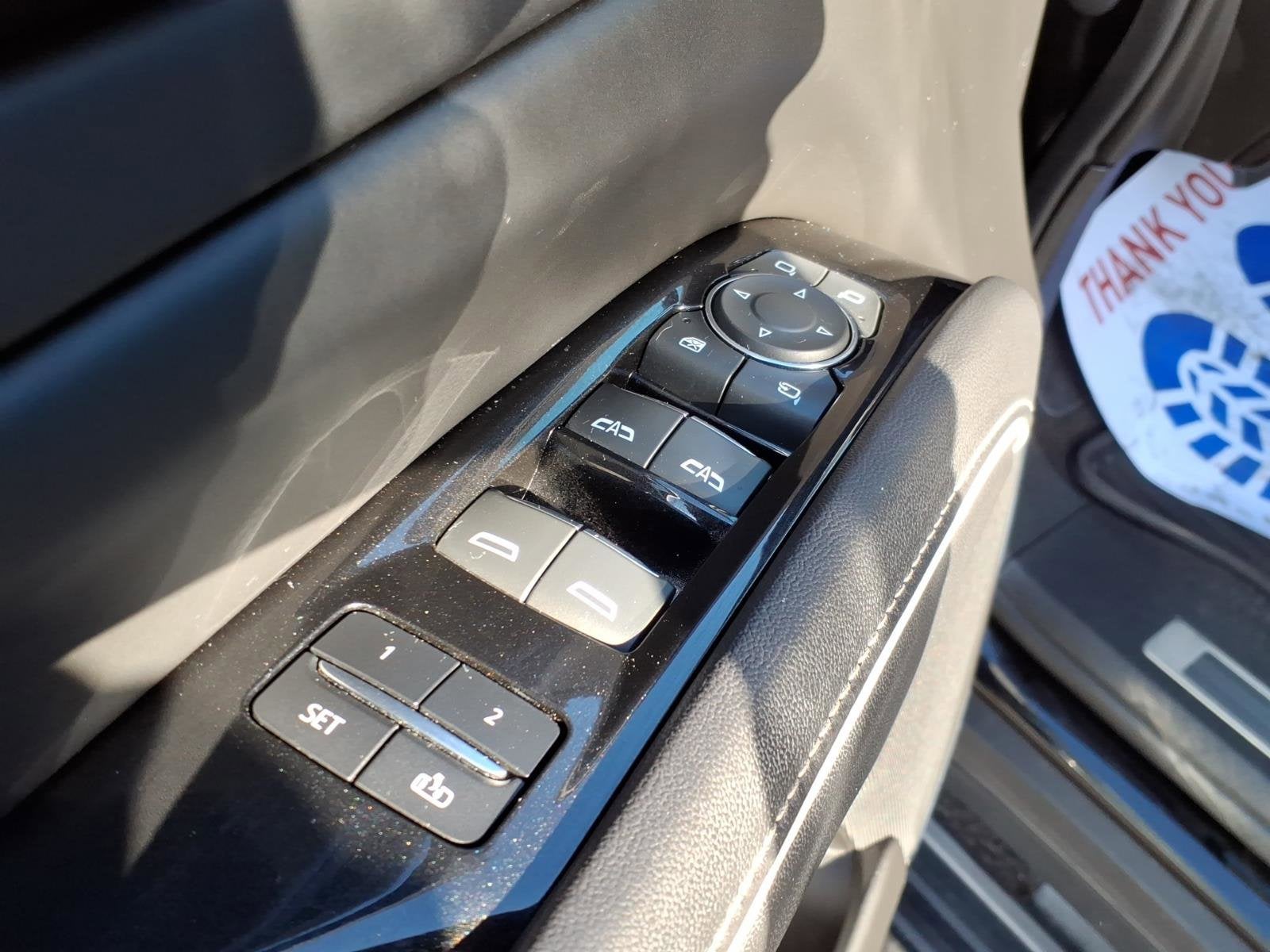 2023 Cadillac Escalade 4WD Sport Platinum