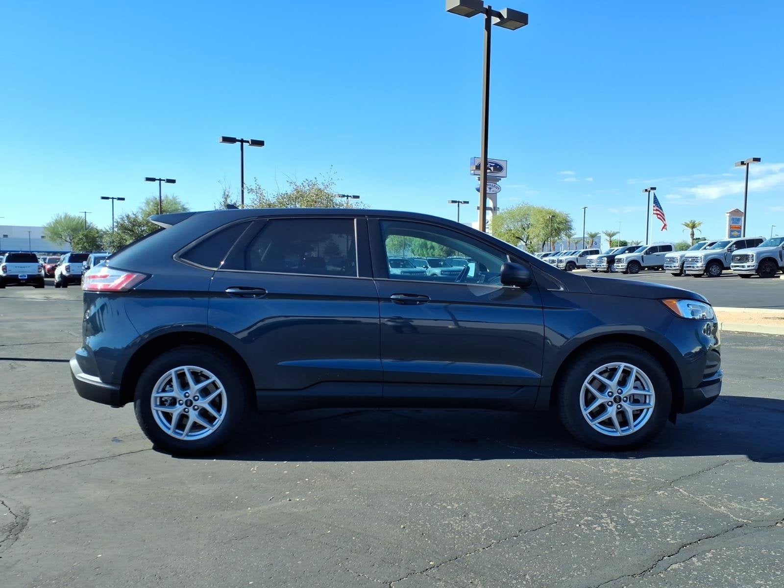 2024 Ford Edge SE