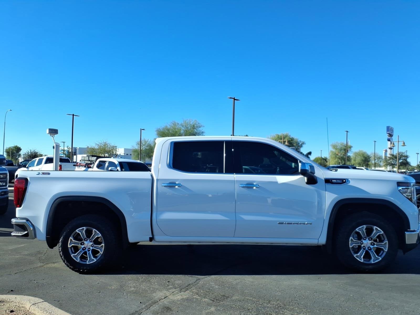 2024 GMC Sierra 1500 SLT