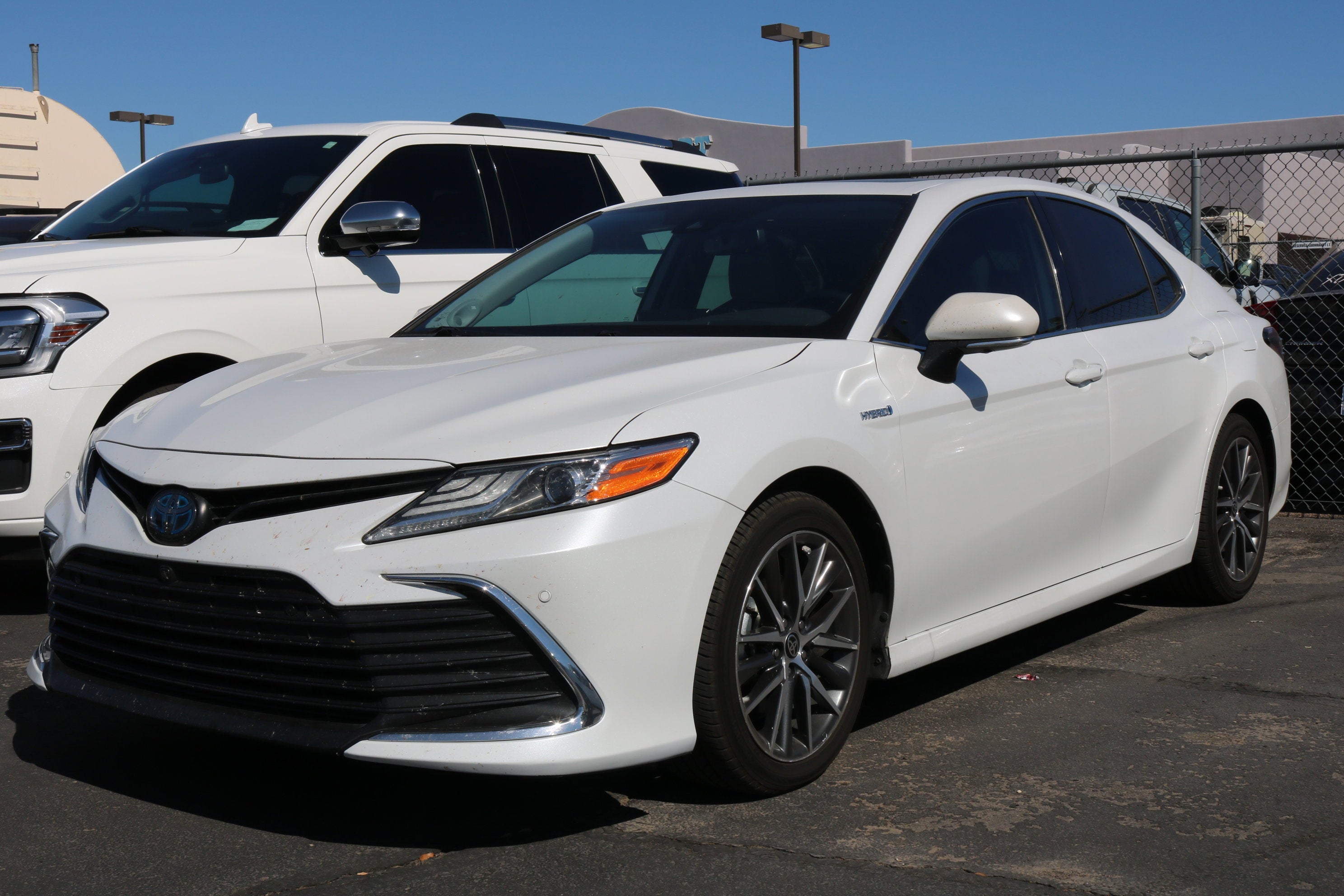 2021 Toyota Camry Hybrid XLE