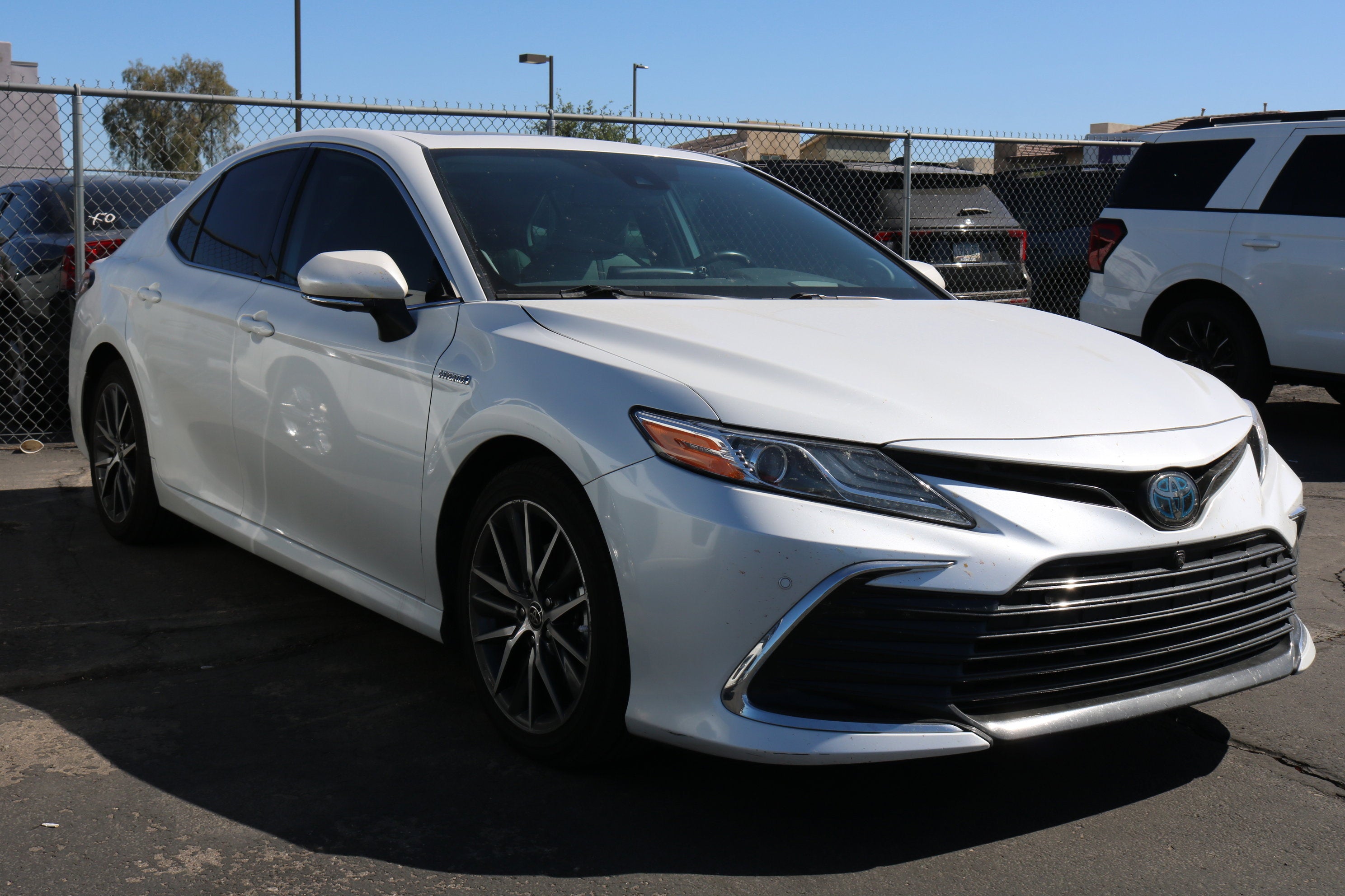 2021 Toyota Camry Hybrid XLE