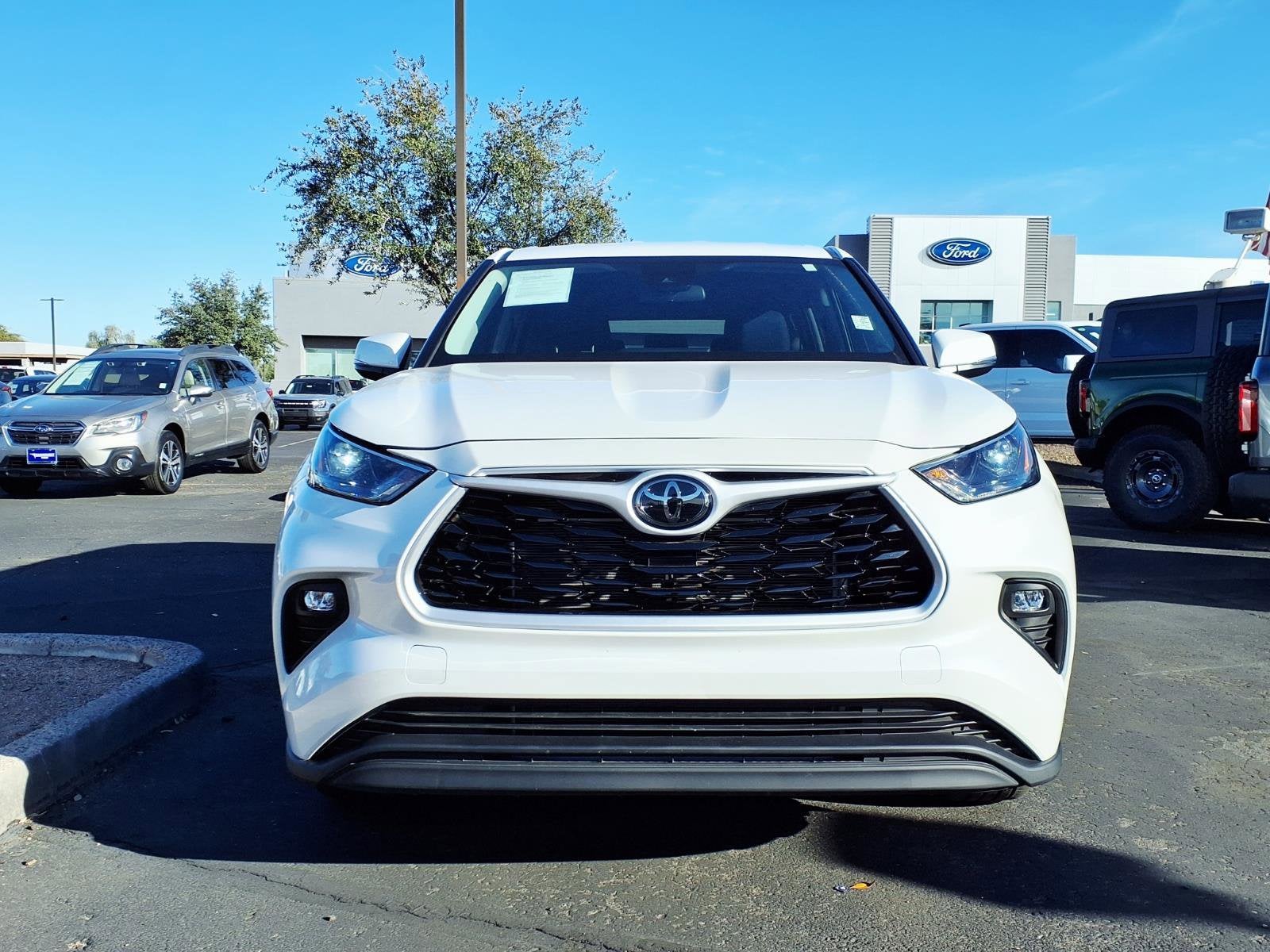 2024 Toyota Highlander LE