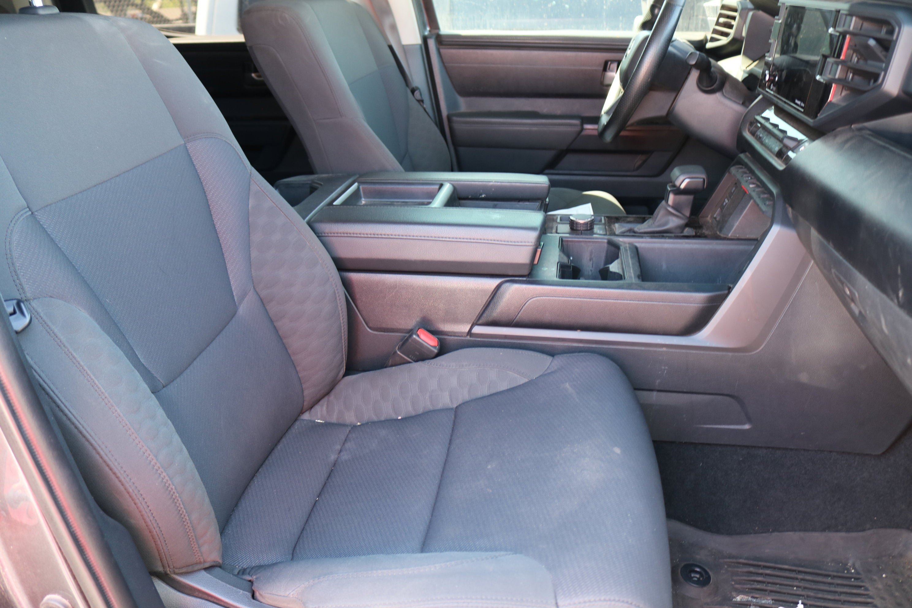 2023 Toyota Tundra 4WD SR5